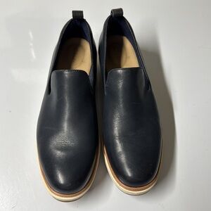 📌Clark’s Size 9 Navy Loafers